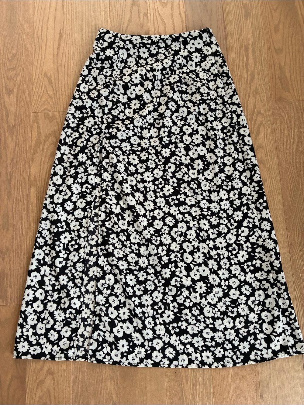 SHEIN Black and White Floral A-Line Midi Skirt